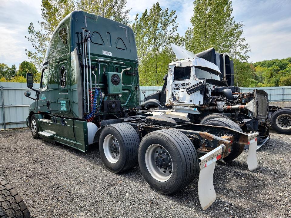2018 Freightliner Cascadia 126 VIN 3AKJHHDR7JSHU5624 COPART salvage auction — SIDE, NY - MV-907A SALVAGE CERTIFICATE, sold $7,100 on 2026-09-17 (photo 2)