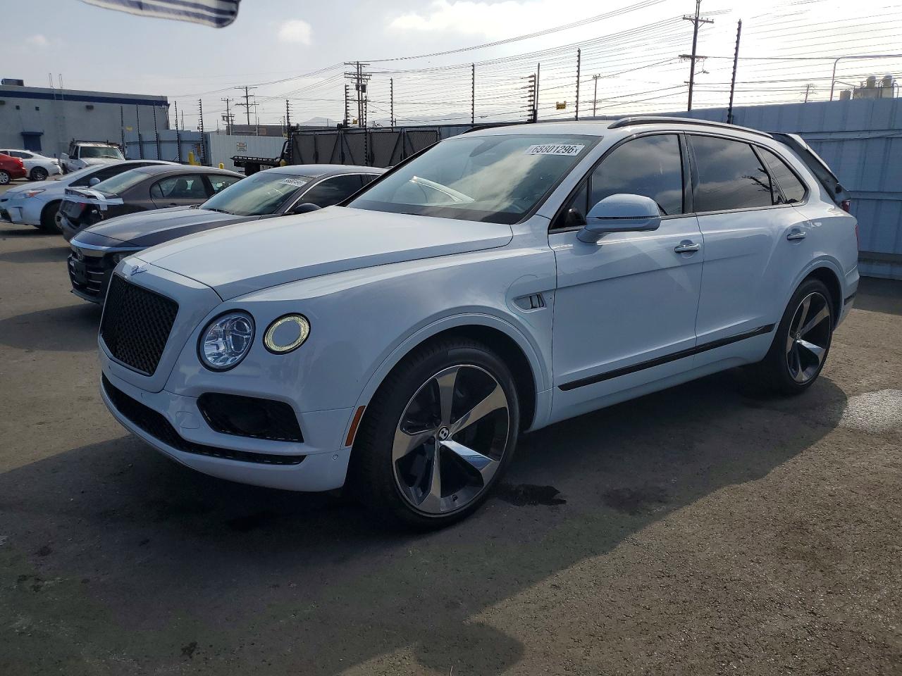 2019 Bentley Bentayga VIN SJAAM2ZV8KC027436 — COPART salvage auction photo