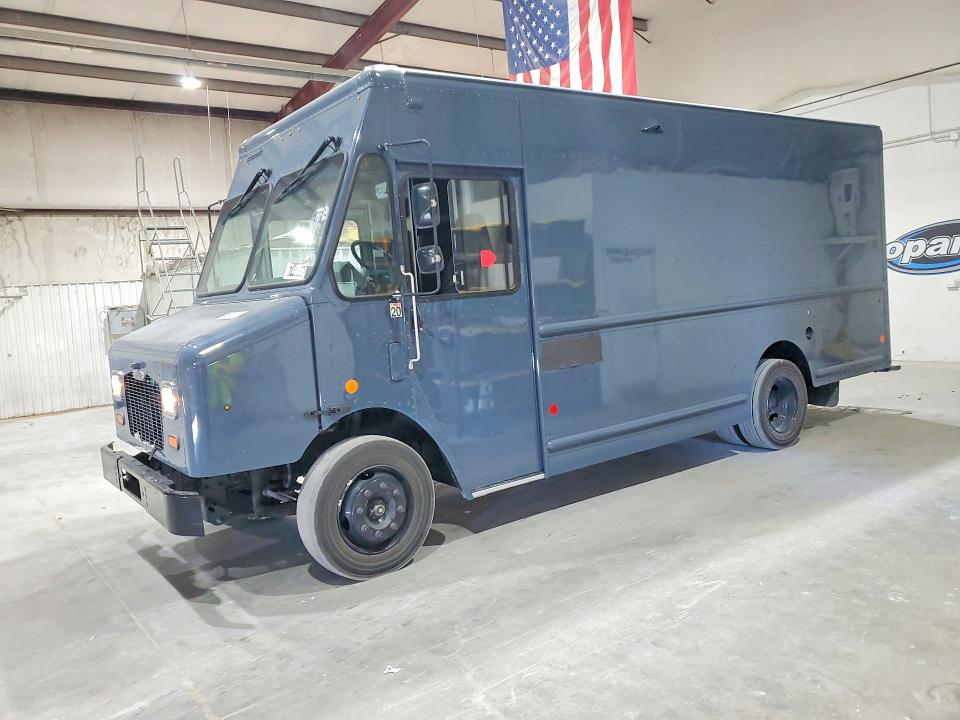 2020 Freightliner Mt45g VIN 4UZAC2EA8LCMK2976 COPART salvage auction — MINOR DENT/SCRATCHES, CA - DIS/DLR/EXP ONLY CLEAN TITLE, sold $27,750 on 2026-09-22 (photo 1)