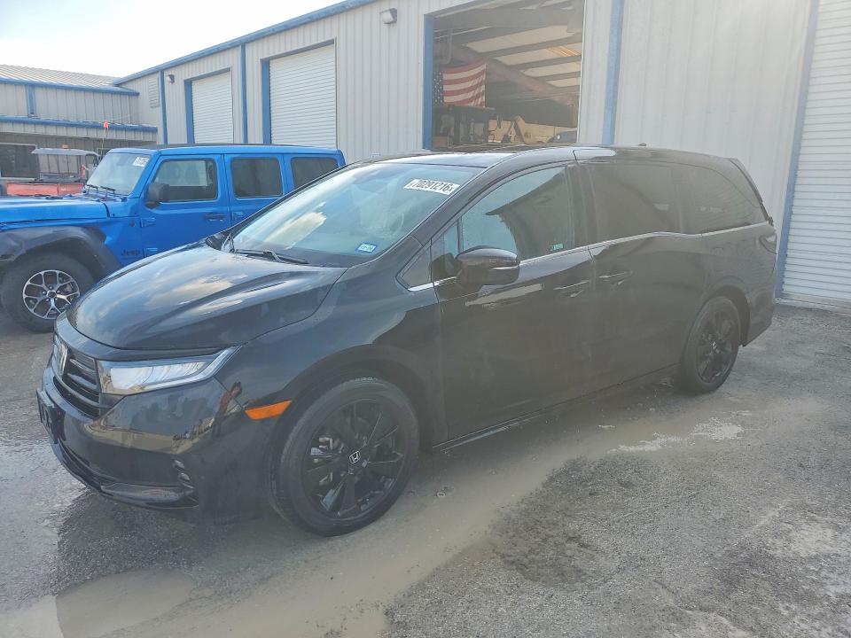 2023 Honda Odyssey VIN 5FNRL6H71PB027738 — COPART salvage auction photo