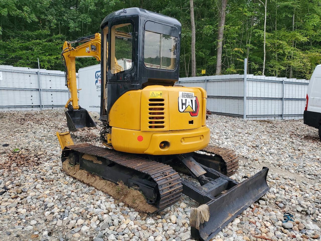 2014 VIN CAT3035ECJX203533 COPART salvage auction — Mechanical, Bs - Salvage Title, sold $10,800 on 2026-09-25 (photo 3)