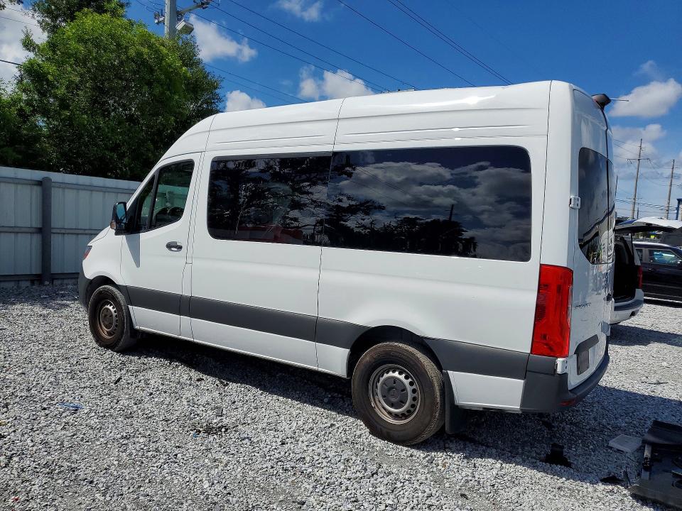 2025 Mercedes-benz Sprinter VIN W1Z4KFHYXST228962 COPART salvage auction — ROOF, FL - CERTIFICATE OF TITLE (P), sold $32,000 on 2026-10-14 (photo 2)