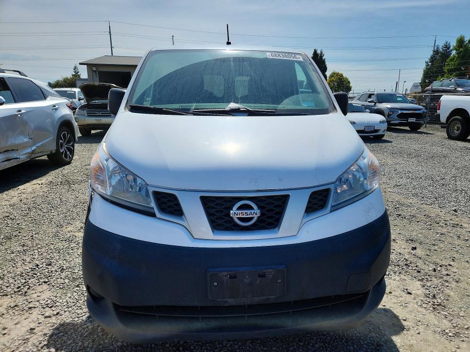 2018 Nissan NV 200 VIN 3N6CM0KN8JK695667 COPART salvage auction — FRONT END, CT, sold $850 on 2026-10-05 (photo 5)