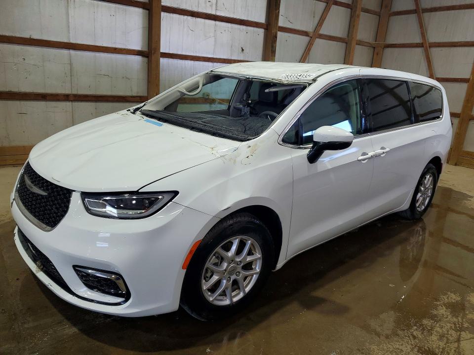 2023 Chrysler Pacifica VIN 2C4RC1BGXPR560431 — COPART salvage auction photo
