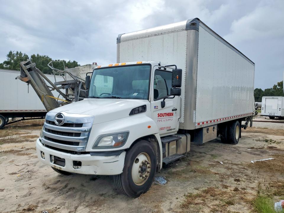 2020 Hino 258/268 VIN 5PVNJ8JV0L5S78674 COPART salvage auction — MINOR DENT/SCRATCHES, MS - CERTIFICATE OF TITLE, sold $10,100 on 2026-09-21 (photo 1)