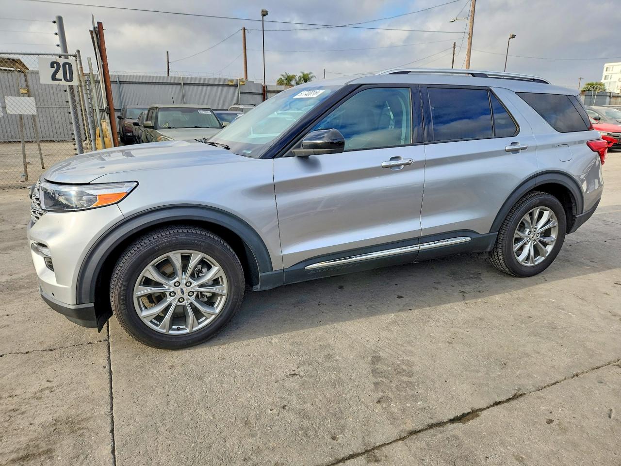 2024 Ford Explorer VIN 1FMSK7FH7RGA05043 — COPART salvage auction photo