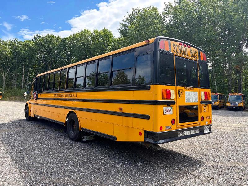 2015 Freightliner Chassis VIN 4UZABRDU5FCFW9514 COPART salvage auction — NORMAL WEAR, MA - CERTIFICATE OF TITLE (P), sold $2,250 on 2026-09-24 (photo 3)