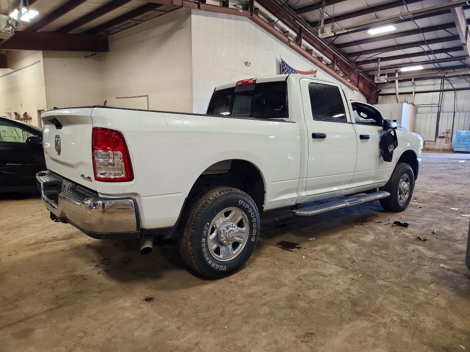 2024 Ram 2500 VIN 3C6UR5CJ3RG235422 COPART salvage auction — ROOF, MI, sold $9,000 on 2026-10-09 (photo 3)