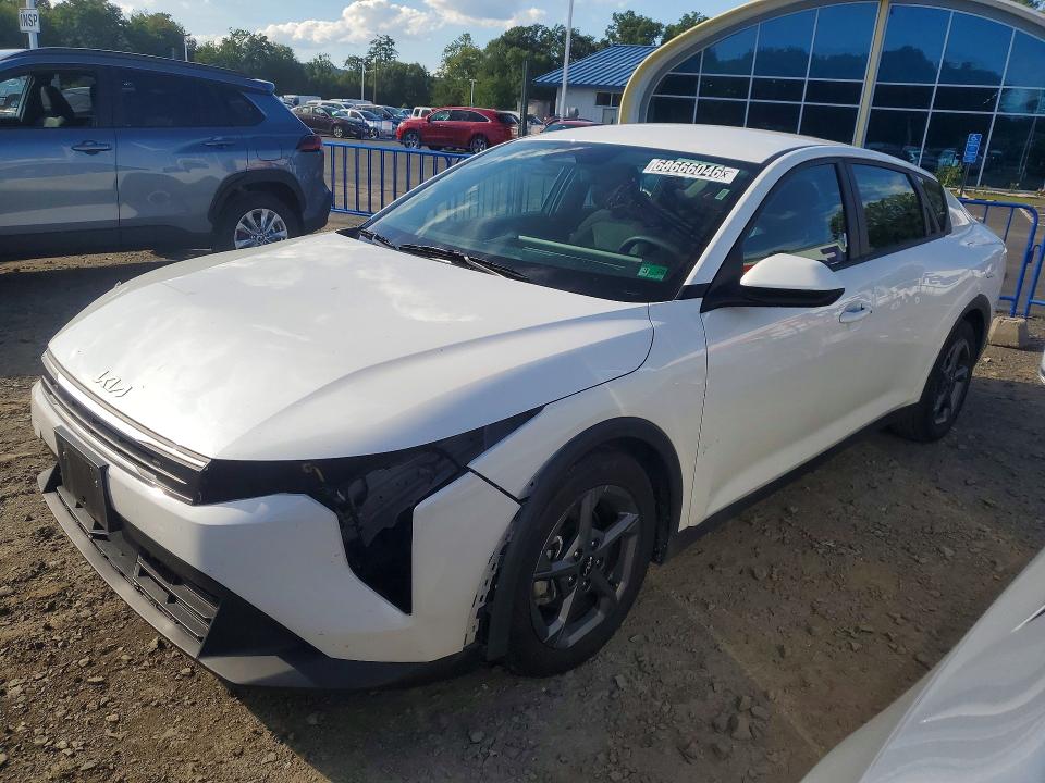 2025 Kia K4 VIN 3KPFT4DE4SE098765 — COPART salvage auction photo
