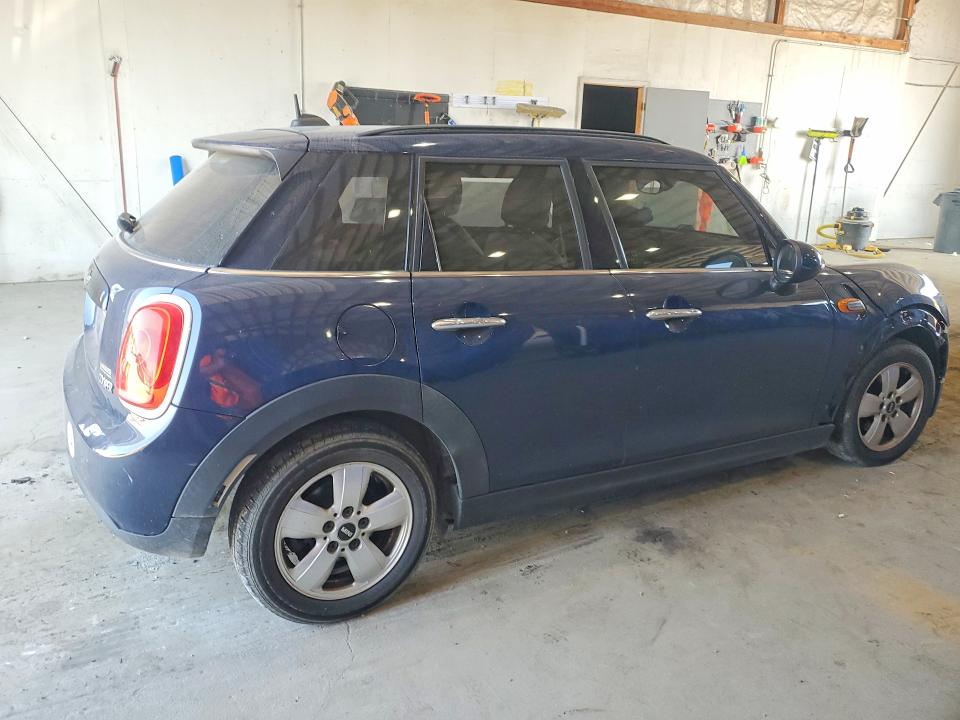 2017 Mini Cooper VIN WMWXU1C52H2D58040 COPART salvage auction — MINOR DENT/SCRATCHES, KY - CERTIFICATE OF TITLE (P), sold $3,100 on 2026-10-08 (photo 3)
