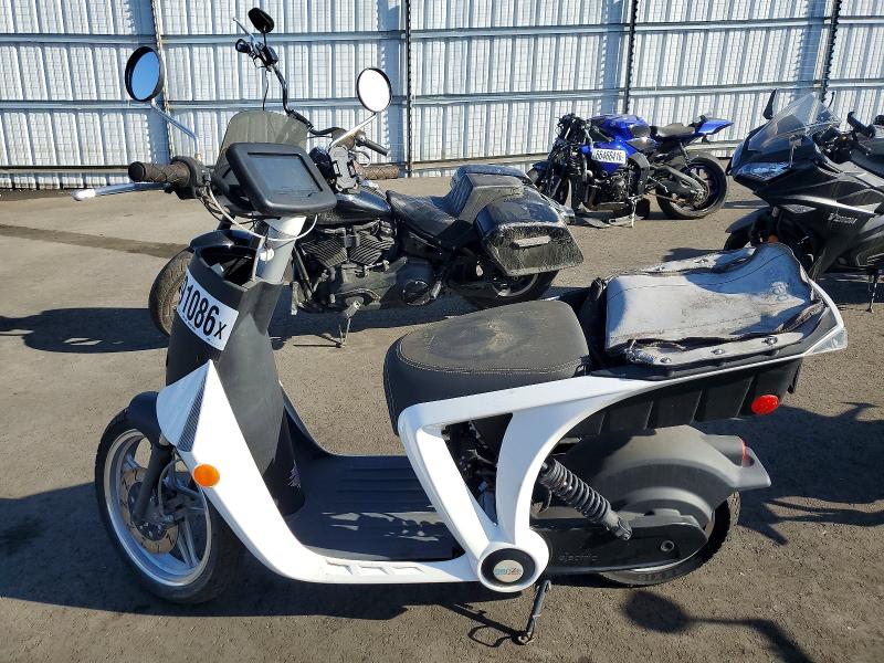 2016 Other Other goods VIN 58DGS1115GAV00544 COPART salvage auction — MINOR DENT/SCRATCHES, CA, sold $1 on 2026-09-21 (photo 3)