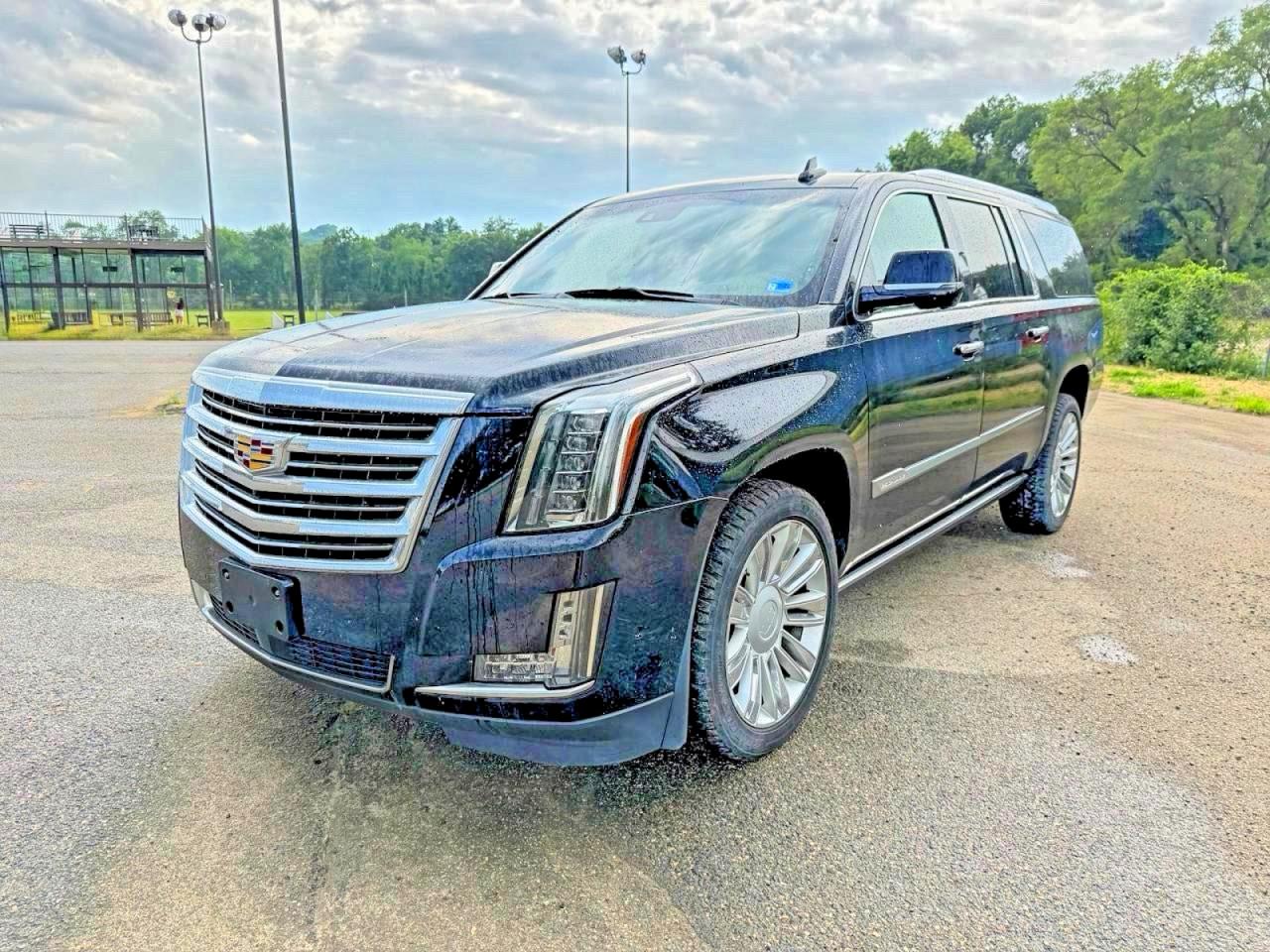 2020 Cadillac Escalade ESV VIN 1GYS4KKJ2LR110640 — COPART salvage auction photo