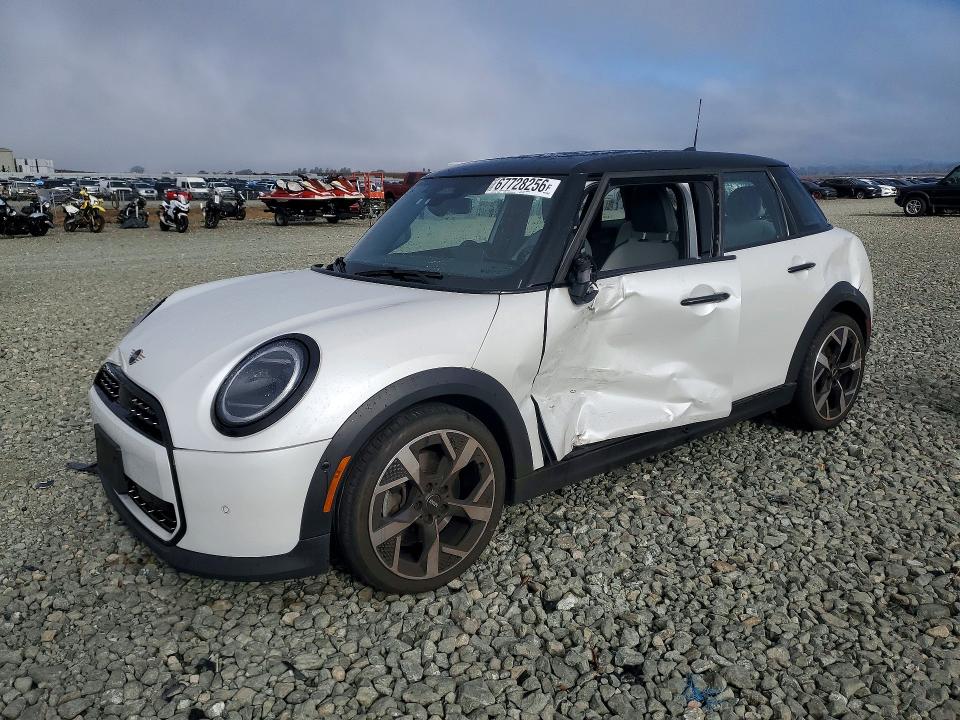 2025 Mini Cooper VIN WMW43GD08S2X39505 — COPART salvage auction photo