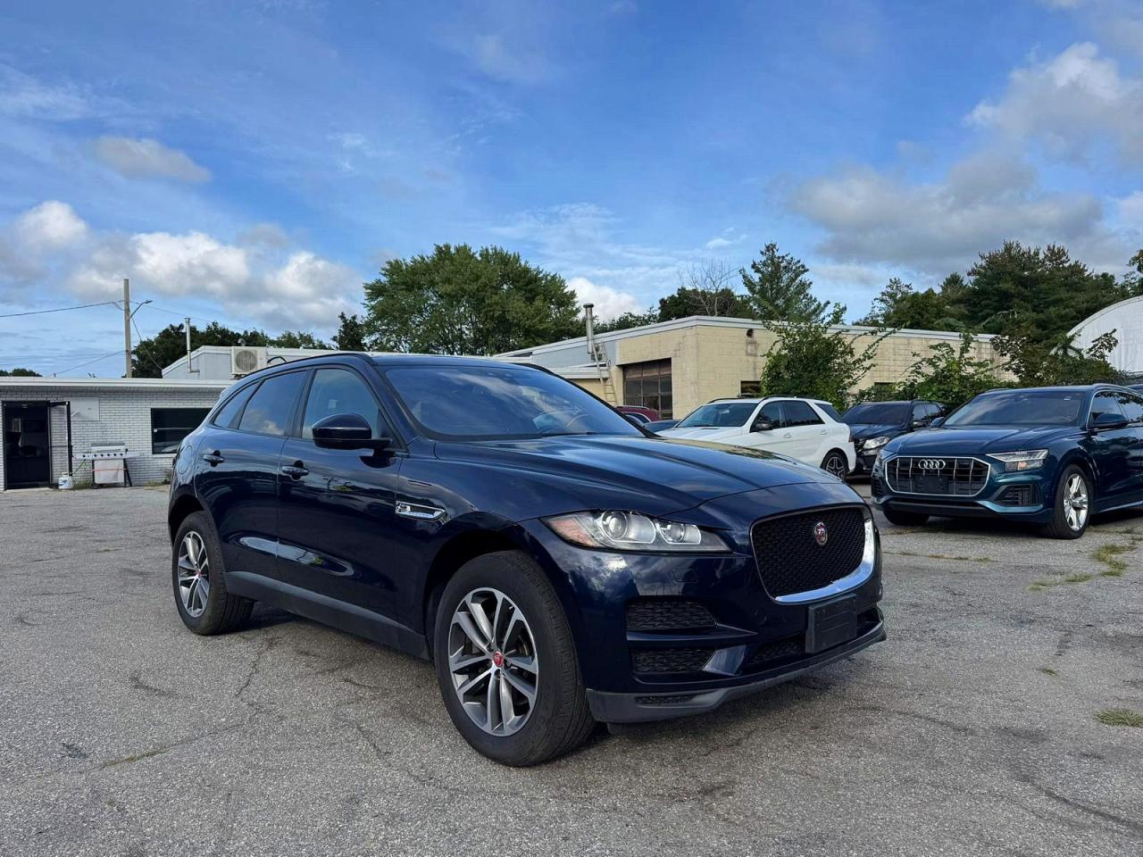 2017 Jaguar F-Pace VIN SADCJ2BV1HA884653 — COPART salvage auction photo