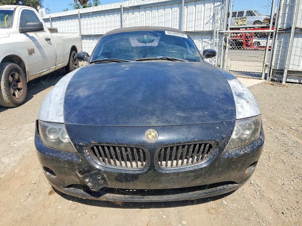 2003 BMW Z4 VIN 4USBT33443LR61634 COPART salvage auction — FRONT END, CA - APP FOR DUP CLEAN OR AC, sold $425 on 2026-10-06 (photo 5)