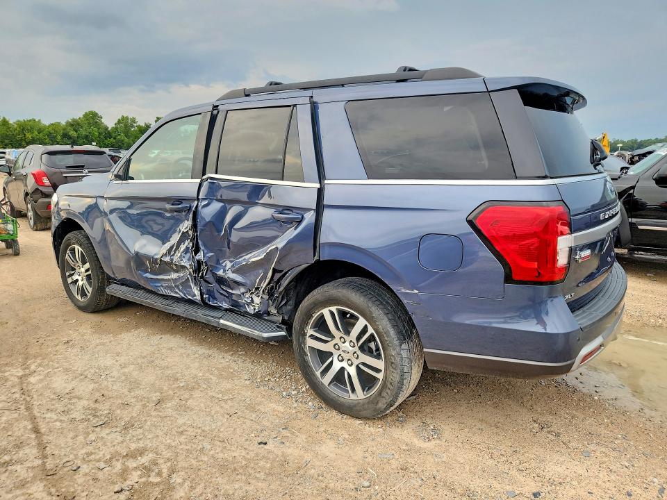 2022 Ford Expedition VIN 1FMJU1HT4NEA56381 COPART salvage auction — SIDE, Tx - Certificate Of Title, sold $14,000 on 2026-09-11 (photo 2)