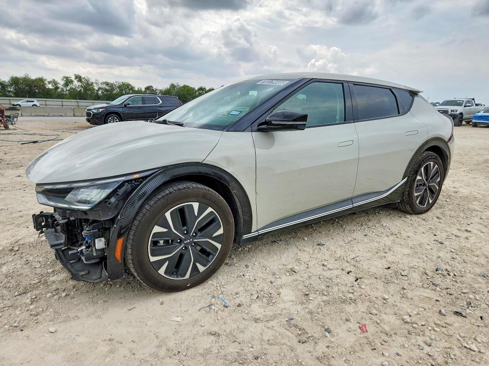 2024 Kia Ev6 VIN KNDC34LA8R5192137 — COPART salvage auction photo