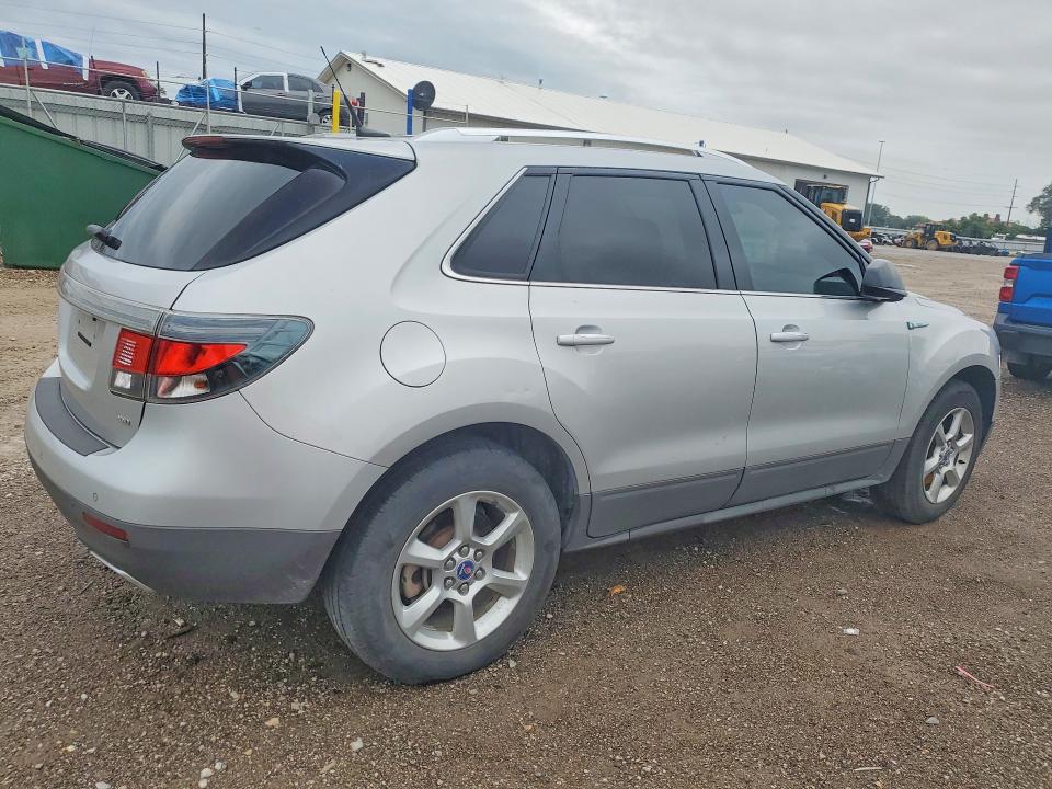 2011 Saab 9 4 VIN 3G0FNTEY7BS800363 COPART salvage auction — ENGINE BURN, IA - CERT OF TITLE-SALVAGE TITLE, sold $1,200 on 2026-09-25 (photo 3)