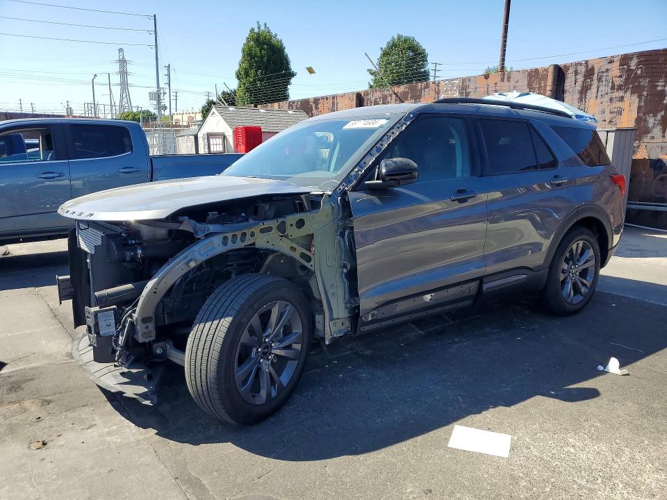 2024 Ford Explorer VIN 1FMSK7DH2RGA17538 — COPART salvage auction photo