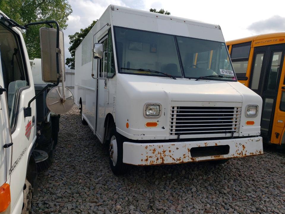 2017 Freightliner Mt45g VIN 4UZAC2EA7HCJB3342 COPART salvage auction — MINOR DENT/SCRATCHES, MN - CERTIFICATE OF TITLE, sold $2,150 on 2026-09-21 (photo 4)
