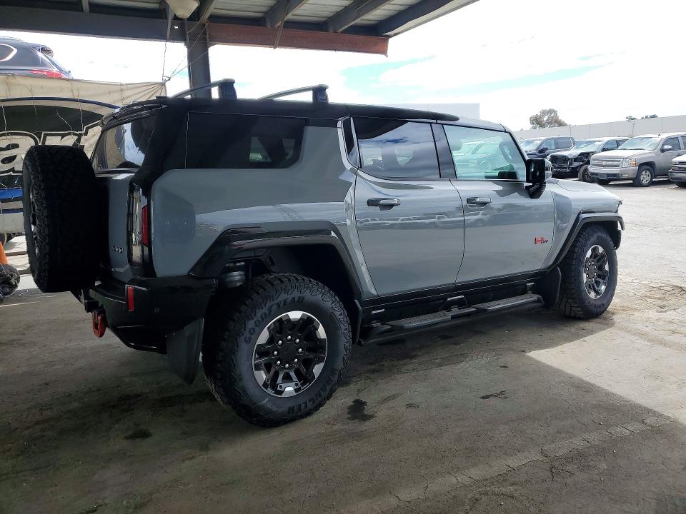 2024 Gmc VIN 1GKB0RDC5RU111378 COPART salvage auction — FRONT END, CA - SALVAGE CERTIFICATE, sold $39,750 on 2026-09-17 (photo 3)