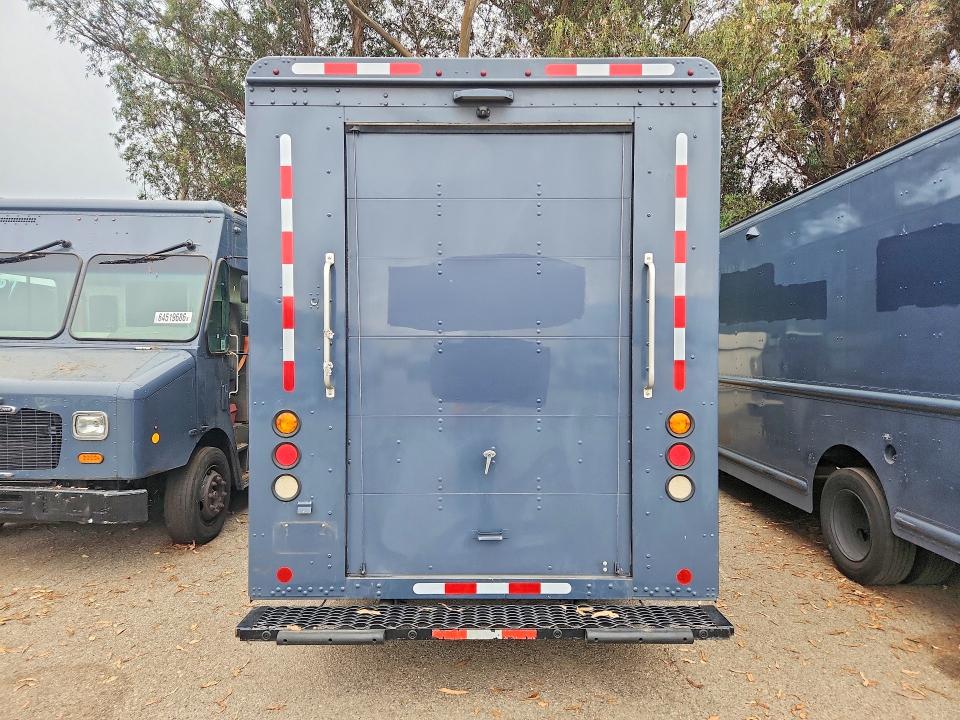 2021 Freightliner Mt45g VIN 4UZAC2GA0MCMM9376 COPART salvage auction — MINOR DENT/SCRATCHES, CA - DIS/DLR/EXP ONLY CLEAN TITLE, sold $11,800 on 2026-09-15 (photo 6)