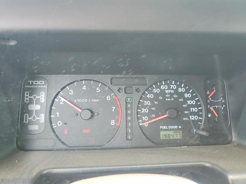 2002 Isuzu Trooper VIN JACDJ58X927J11555 COPART salvage auction — FRONT END, CA - DIS/DLR/EXP ONLY CLEAN TITLE, sold $50 on 2026-09-22 (photo 9)