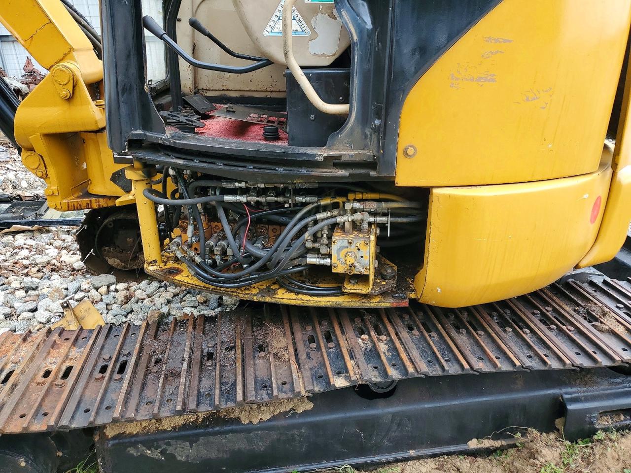 2014 VIN CAT3035ECJX203533 COPART salvage auction — Mechanical, Bs - Salvage Title, sold $10,800 on 2026-09-25 (photo 9)