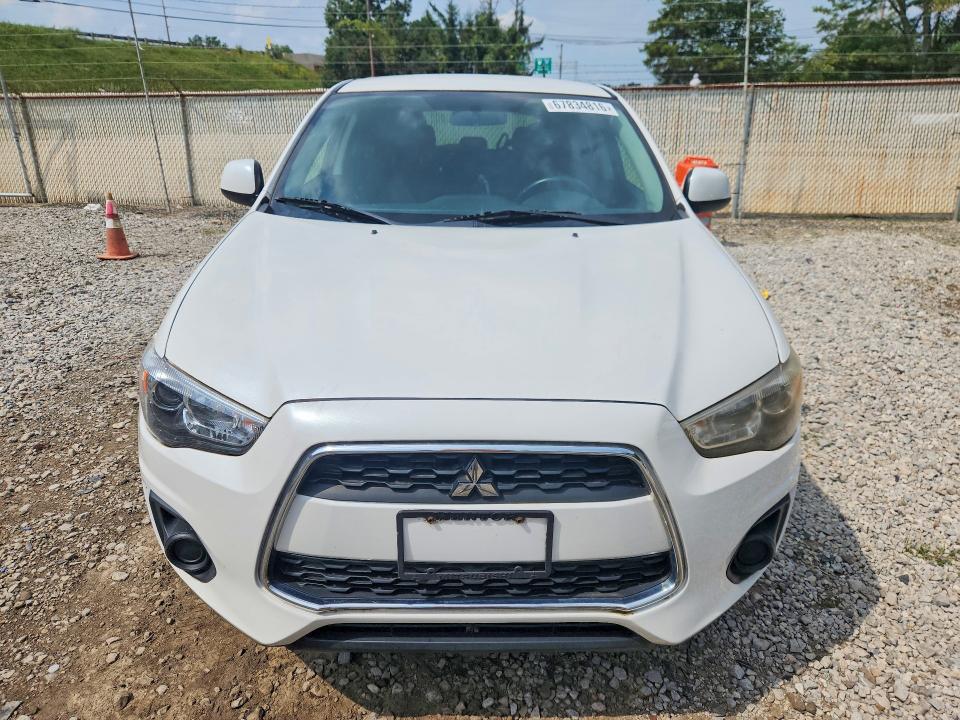 2015 Mitsubishi Outlander sport VIN 4A4AP3AU1FE045410 COPART salvage auction — MINOR DENT/SCRATCHES, OH - CERTIFICATE OF TITLE, sold $0 on 2026-09-28 (photo 5)