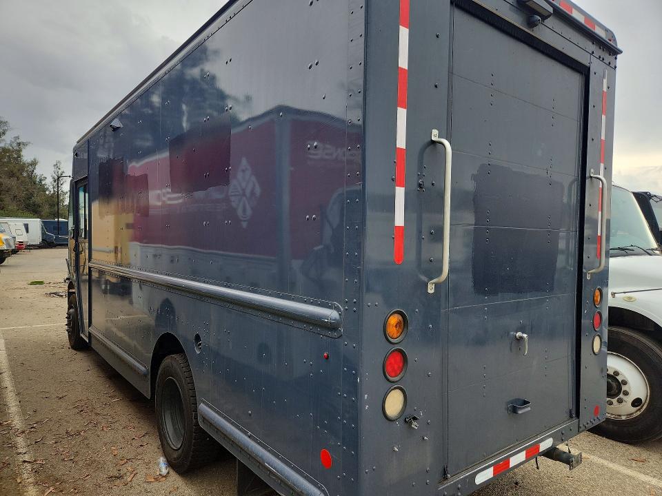 2020 Freightliner Mt45g VIN 4UZAC2EA3LCMK0049 COPART salvage auction — REAR END, CA - DIS/DLR/EXP ONLY CLEAN TITLE, sold $11,800 on 2026-09-15 (photo 2)
