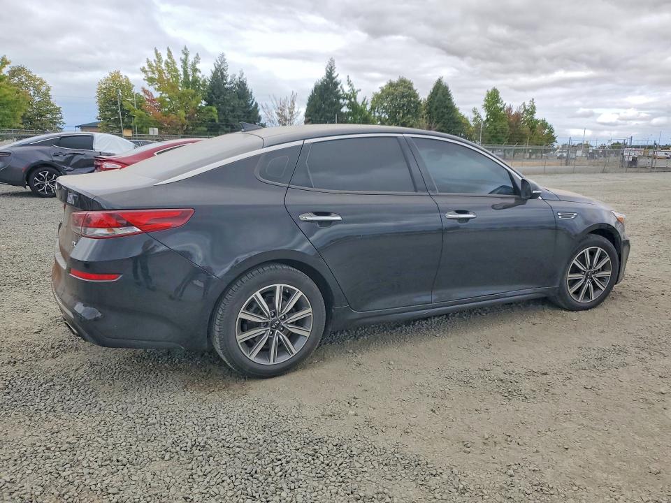 2019 Kia Optima VIN 5XXGU4L14KG304111 COPART salvage auction — MINOR DENT/SCRATCHES, Or - Certificate Of Title, sold $1,600 on 2026-09-16 (photo 3)