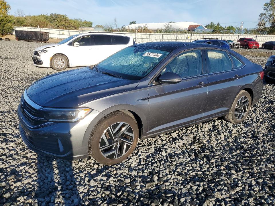 2022 Volkswagen Jetta VIN 3VWGM7BU6NM026048 — COPART salvage auction photo