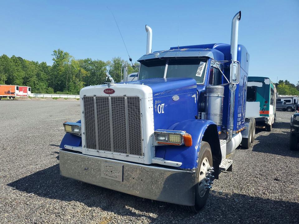 2000 Peterbilt 379 VIN 1XP5DR9X0YN507850 — COPART salvage auction photo