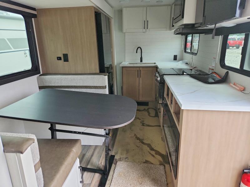 2026 Highland ridge Open range VIN 58TBM0BP1T1293053 COPART salvage auction — WATER/FLOOD, OH - CERT OF TITLE-SALVAGE FLOOD, sold $8,600 on 2026-10-01 (photo 6)
