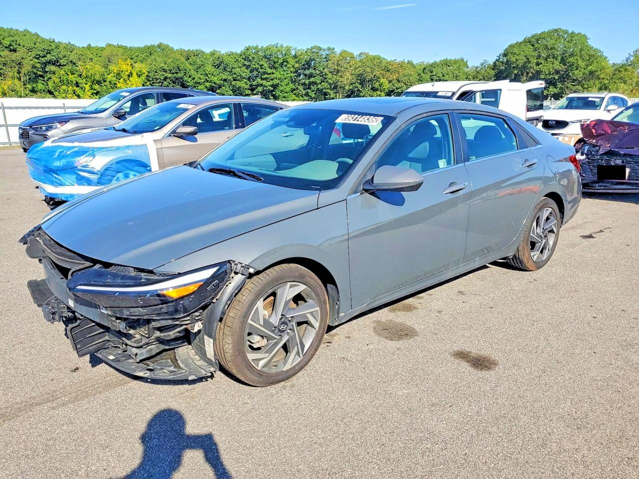 2025 Hyundai Elantra VIN KMHLS4DG2SU926137 — COPART salvage auction photo
