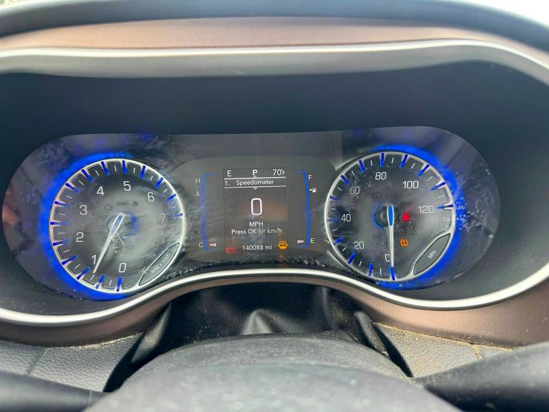 2020 Chrysler Voyager VIN 2C4RC1DG4LR164552 COPART salvage auction — NORMAL WEAR, TN - CERTIFICATE OF TITLE (P), sold $6,500 on 2026-10-07 (photo 7)