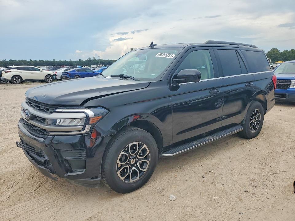2023 Ford Expedition VIN 1FMJU1H84PEA26733 — COPART salvage auction photo
