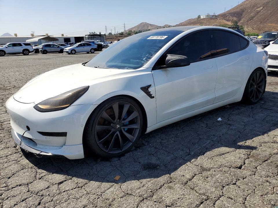 2020 Tesla Model 3 VIN 5YJ3E1EC1LF714233 COPART salvage auction — MINOR DENT/SCRATCHES, Ca - Dis/Dlr/Exp Only Clean Title (P), sold $7,800 on 2026-10-06 (photo 1)
