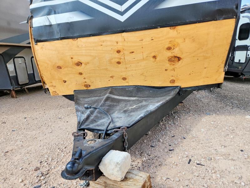 2024 Grand design Transcend VIN 573TT332XR8829801 COPART salvage auction — ALL OVER, AZ - CERT OF TITLE- NON REPAIR, sold $3,750 on 2026-09-23 (photo 8)