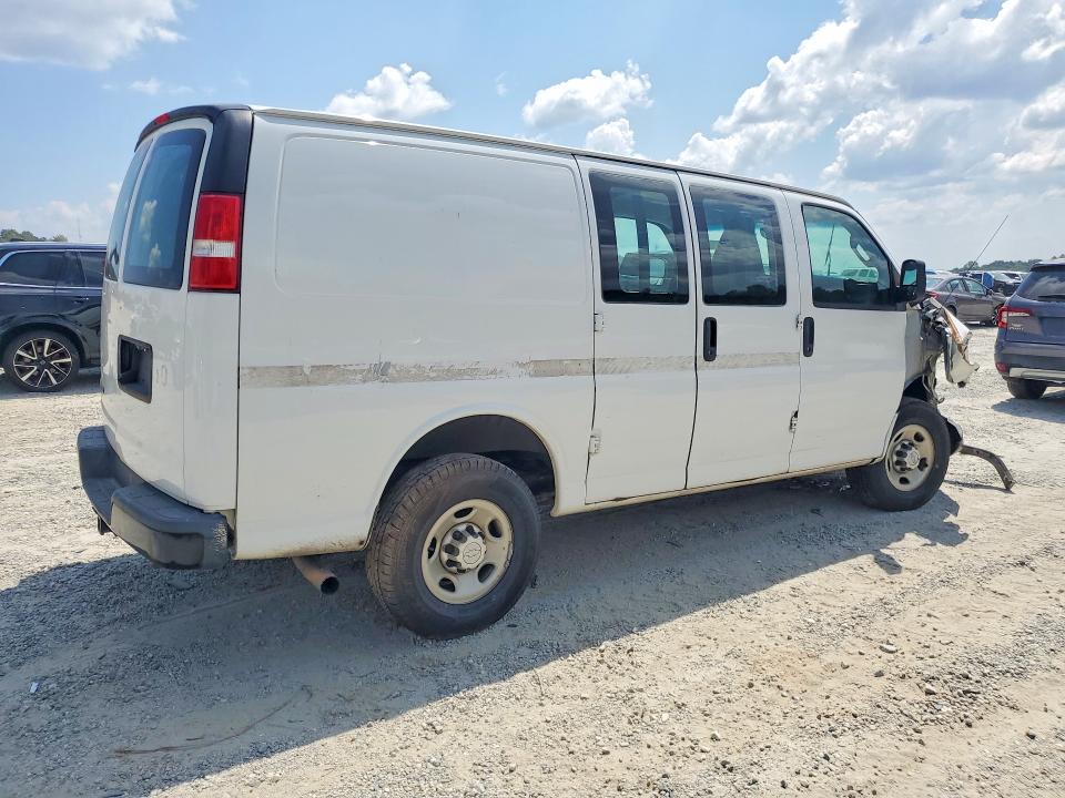 2017 Chevrolet Express 2500 VIN 1GCWGAFF5H1346431 COPART salvage auction — FRONT END, Nc - Salvage Certificate Of Title, sold $3,691 on 2026-09-18 (photo 3)
