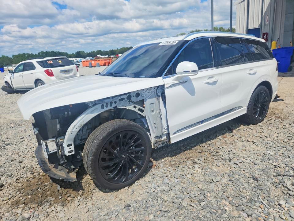 2021 Lincoln Aviator VIN 5LM5J7XC9MGL06664 — COPART salvage auction photo