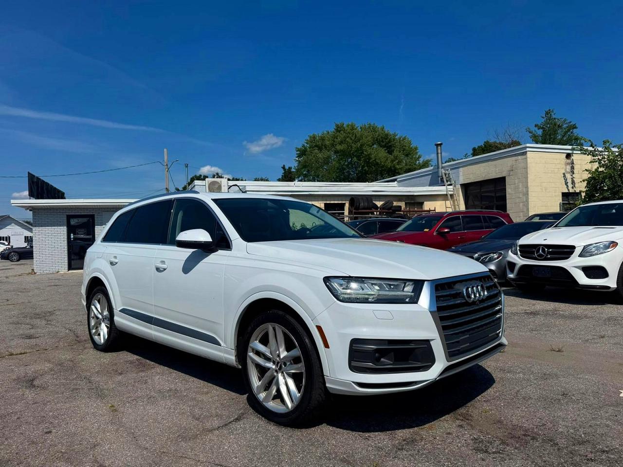 2018 Audi Q7 VIN WA1VAAF76JD013370 — COPART salvage auction photo