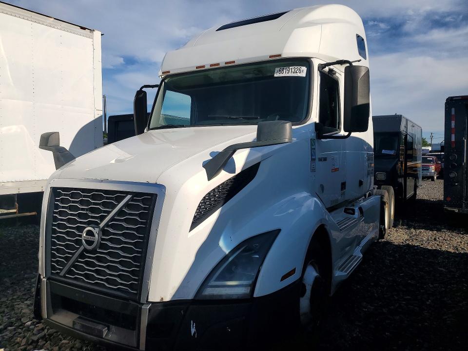 2019 Volvo VIN 4V4NC9EH7KN213926 COPART salvage auction — FRONT END, NJ - CERTIFICATE OF TITLE, sold $12,100 on 2026-10-06 (photo 1)