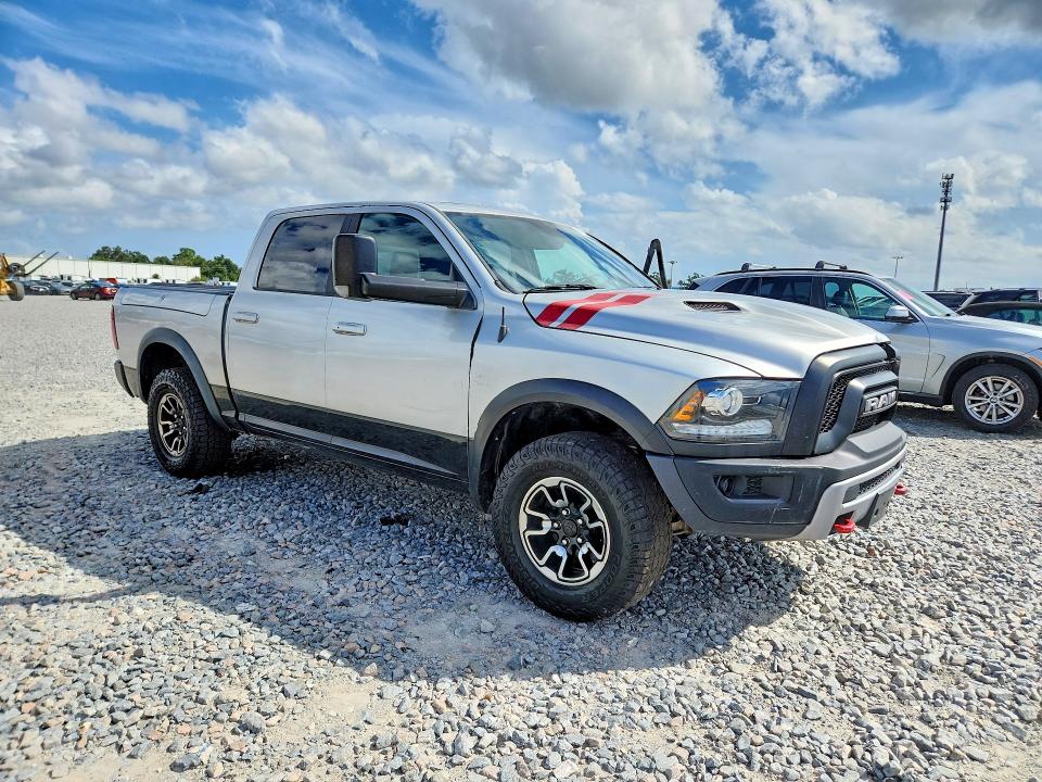 2017 Ram 1500 VIN 1C6RR7YT8HS725292 COPART salvage auction — MINOR DENT/SCRATCHES, Oh - Certificate Of Title (P), sold $9,400 on 2026-10-14 (photo 4)