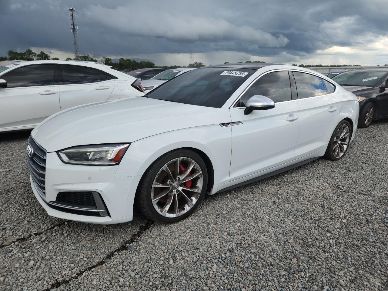 2018 Audi RS5 VIN WAUC4CF57JA027064 — COPART salvage auction photo