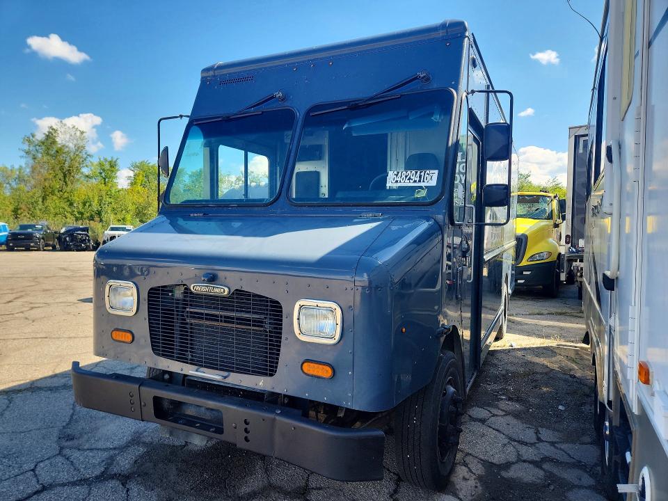 2020 Freightliner Mt45 VIN 4UZAC2EA8LCMK0404 — COPART salvage auction photo