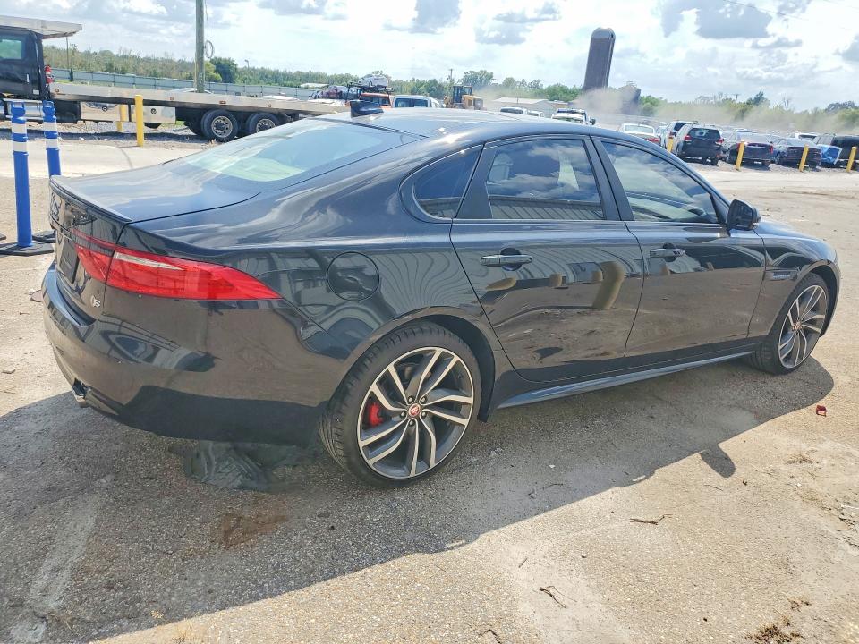 2017 Jaguar Xf VIN SAJBG4BV8HCY43105 COPART salvage auction — NORMAL WEAR, MT - CERTIFICATE OF TITLE, sold $1,650 on 2026-10-15 (photo 3)