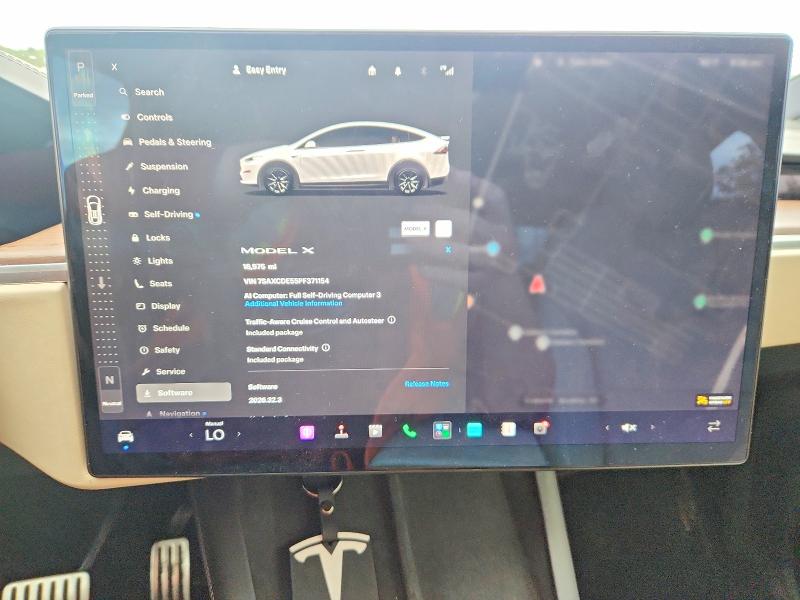 2023 Tesla Model x VIN 7SAXCDE55PF371154 COPART salvage auction — MINOR DENT/SCRATCHES, SD - CERT OF TITLE-SALVAGE, sold $10,700 on 2026-10-01 (photo 9)