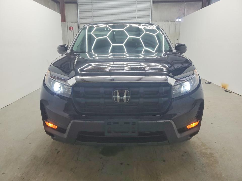 2025 Honda Ridgeline VIN 5FPYK3F50SB038616 COPART salvage auction — MINOR DENT/SCRATCHES, Va - Certificate Of Title, sold $22,500 on 2026-09-14 (photo 5)