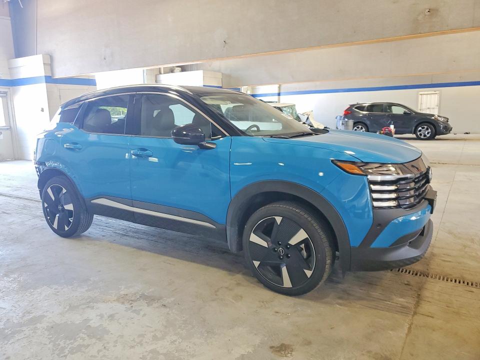 2025 Nissan Kicks VIN 3N8AP6DA2SL316029 COPART salvage auction — REAR END, Salvage Title, sold $7,500 on 2026-10-09 (photo 4)